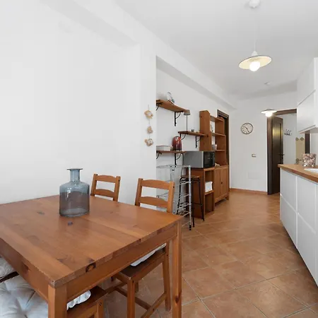 Casa I Lentischi 公寓 *