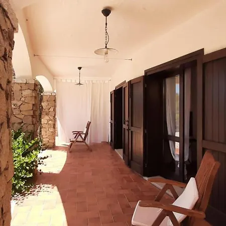 Casa I Lentischi Apartment *