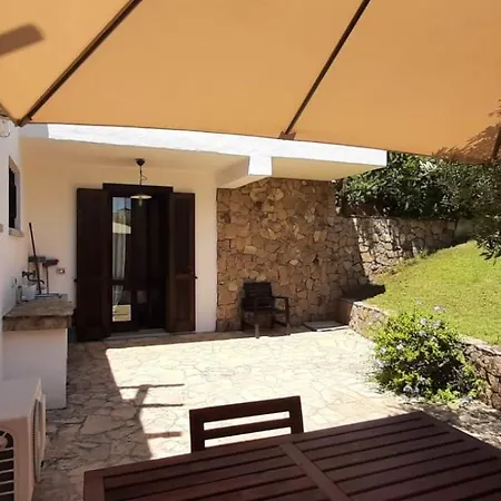 Casa I Lentischi Apartment
